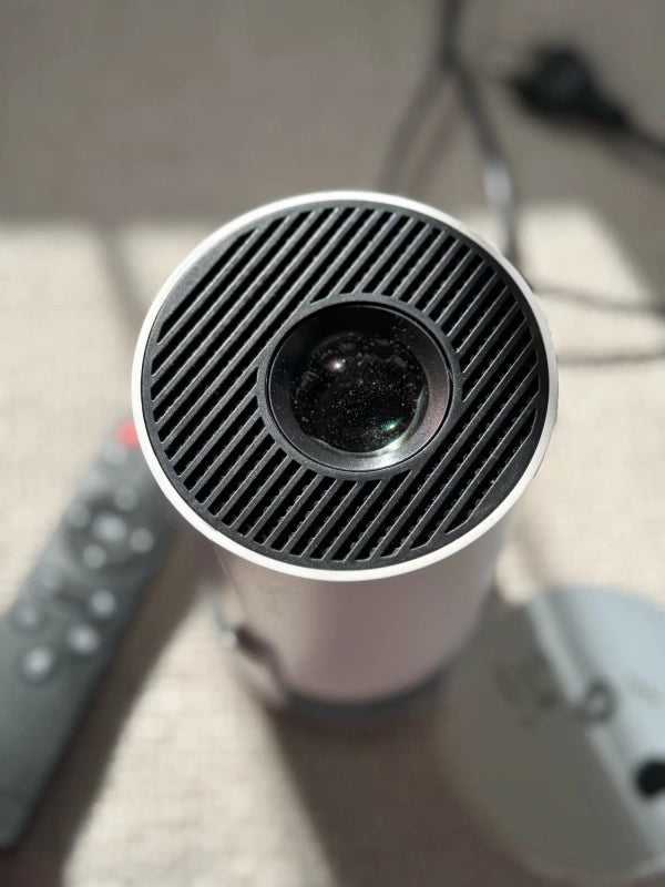 Lumix s10 Projector